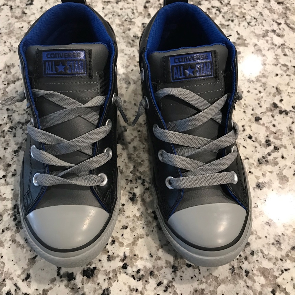 Boys Black Converse Sneaker Size 3